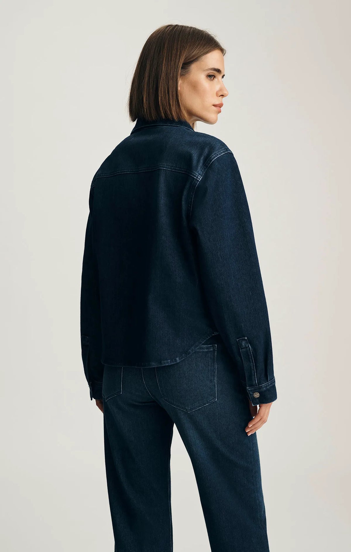 Dark Blue Move