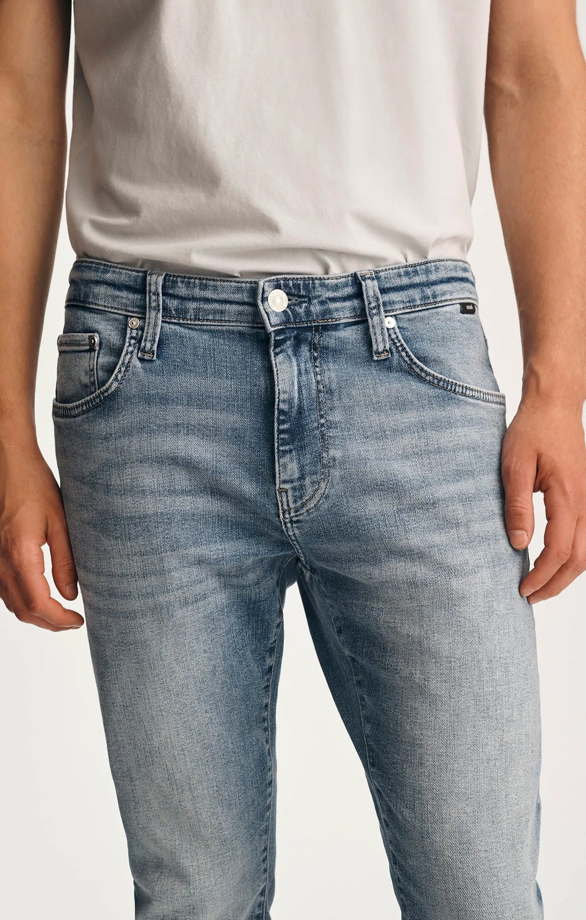 Mid Brushed Classic Vintage