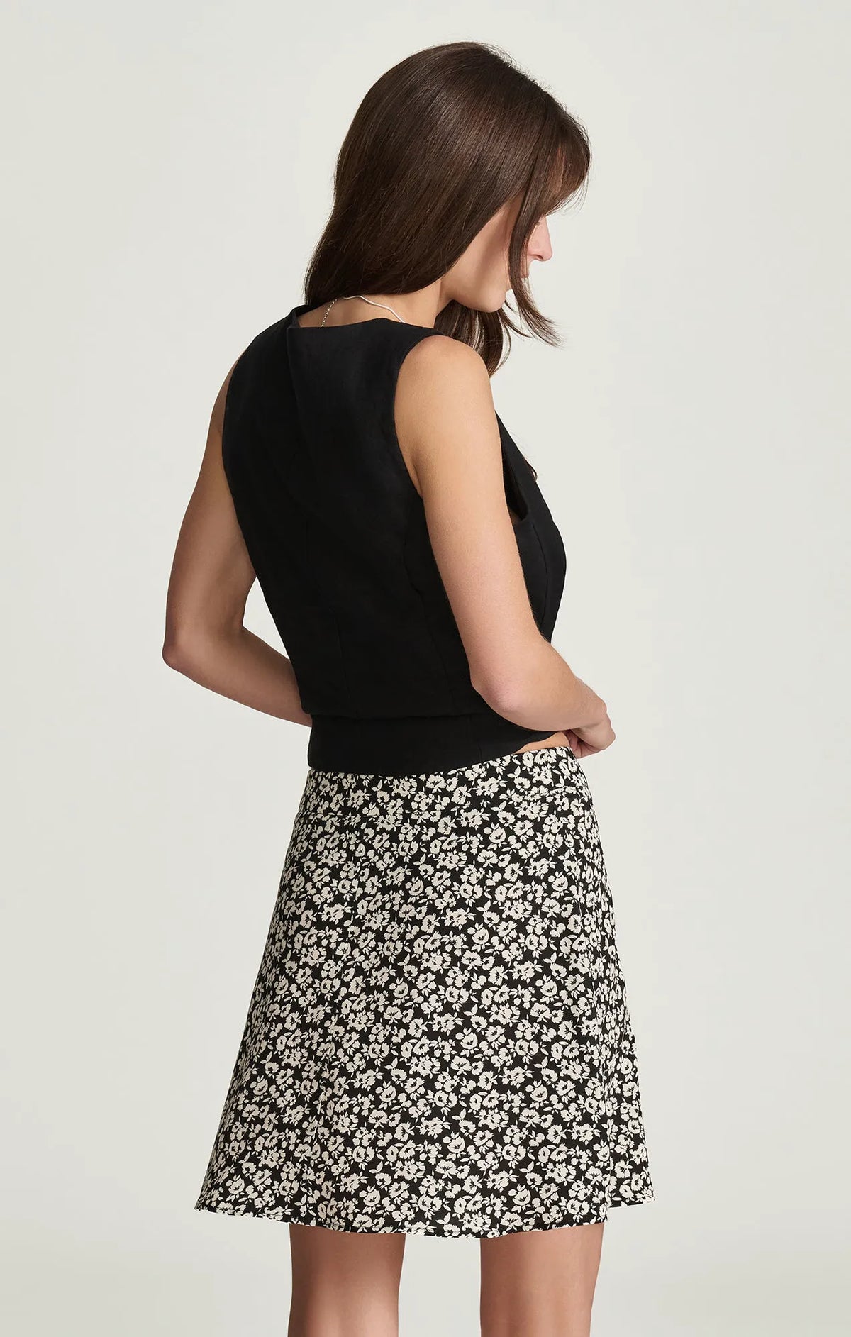NAVY FLOWER PRINT