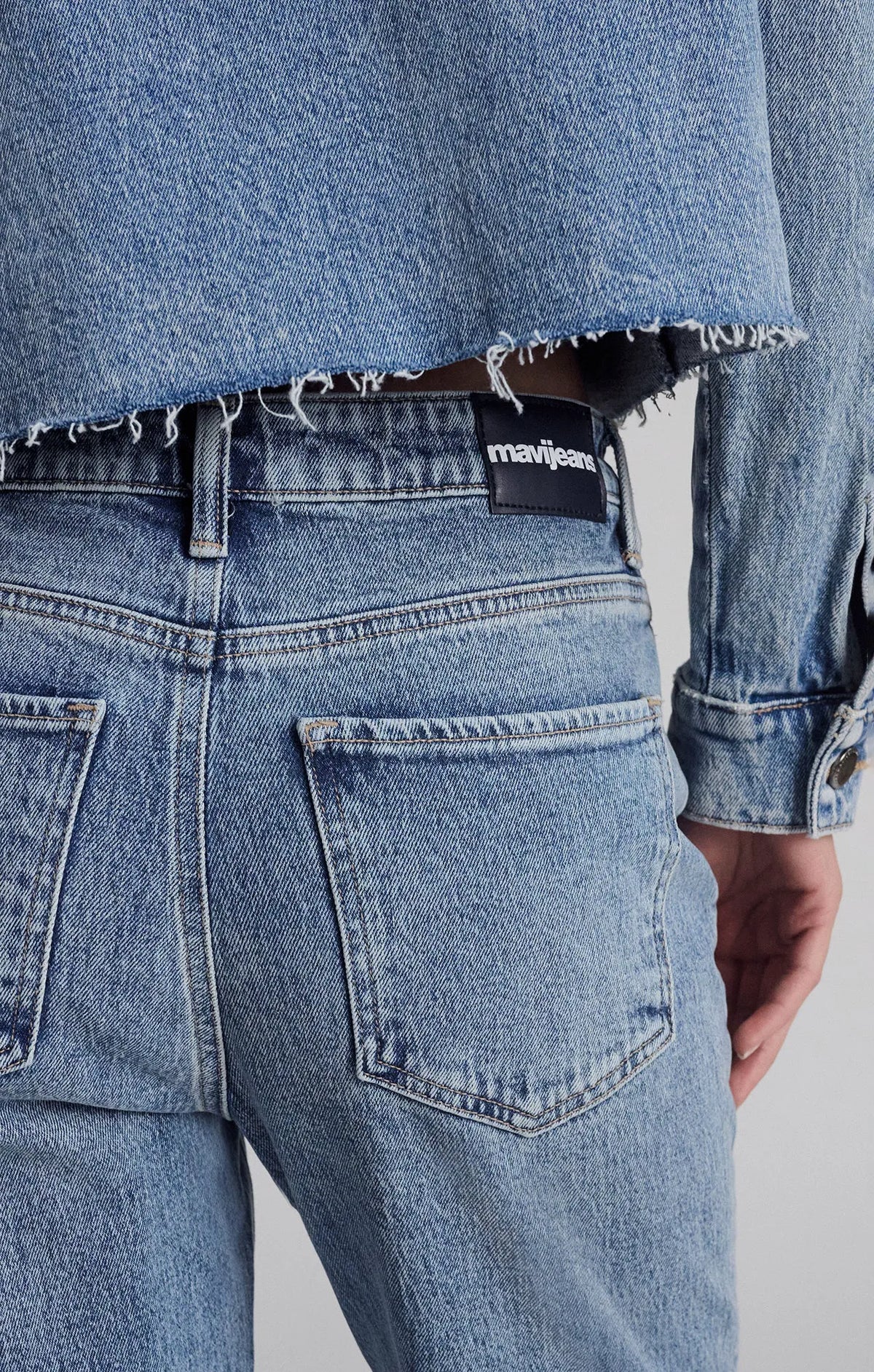 MID EMBELLISHED DENIM