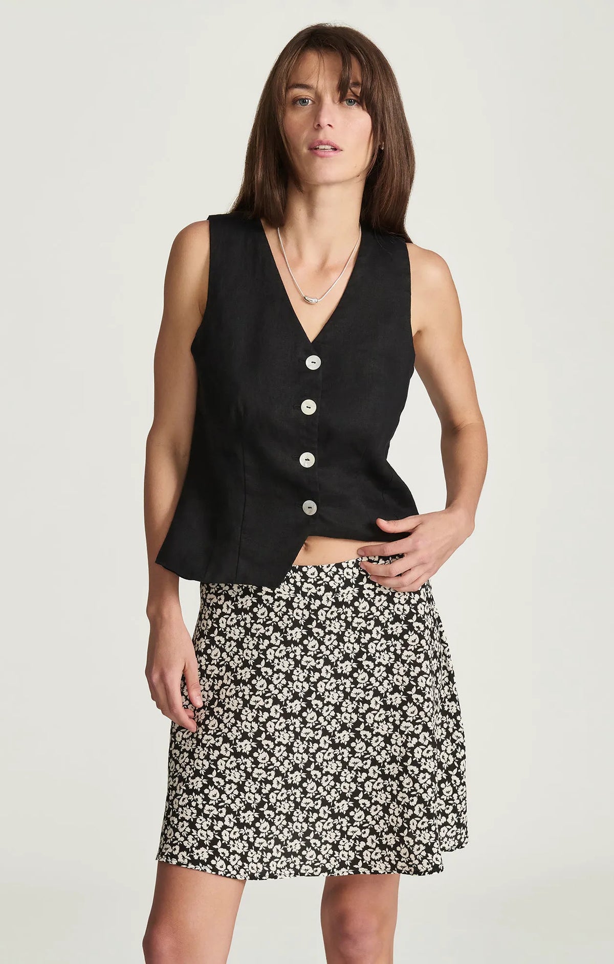NAVY FLOWER PRINT