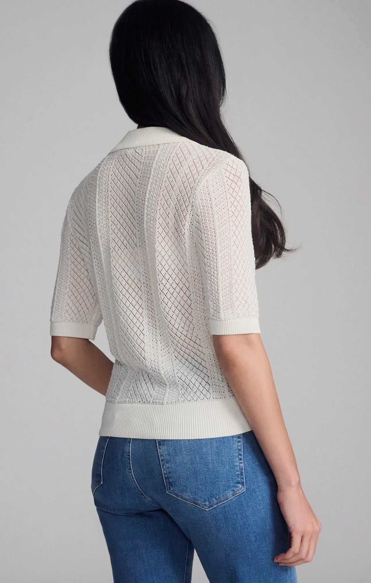 ANTIQUE WHITE