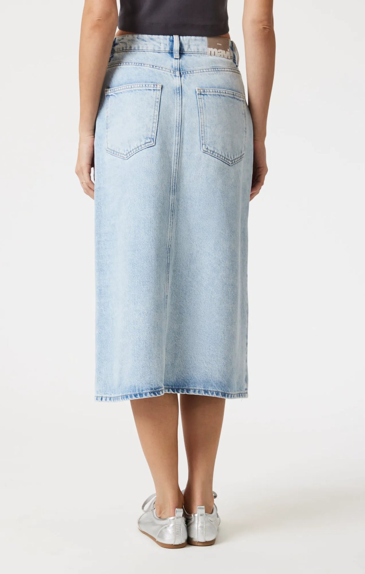 BLEACHED WELL BLUE