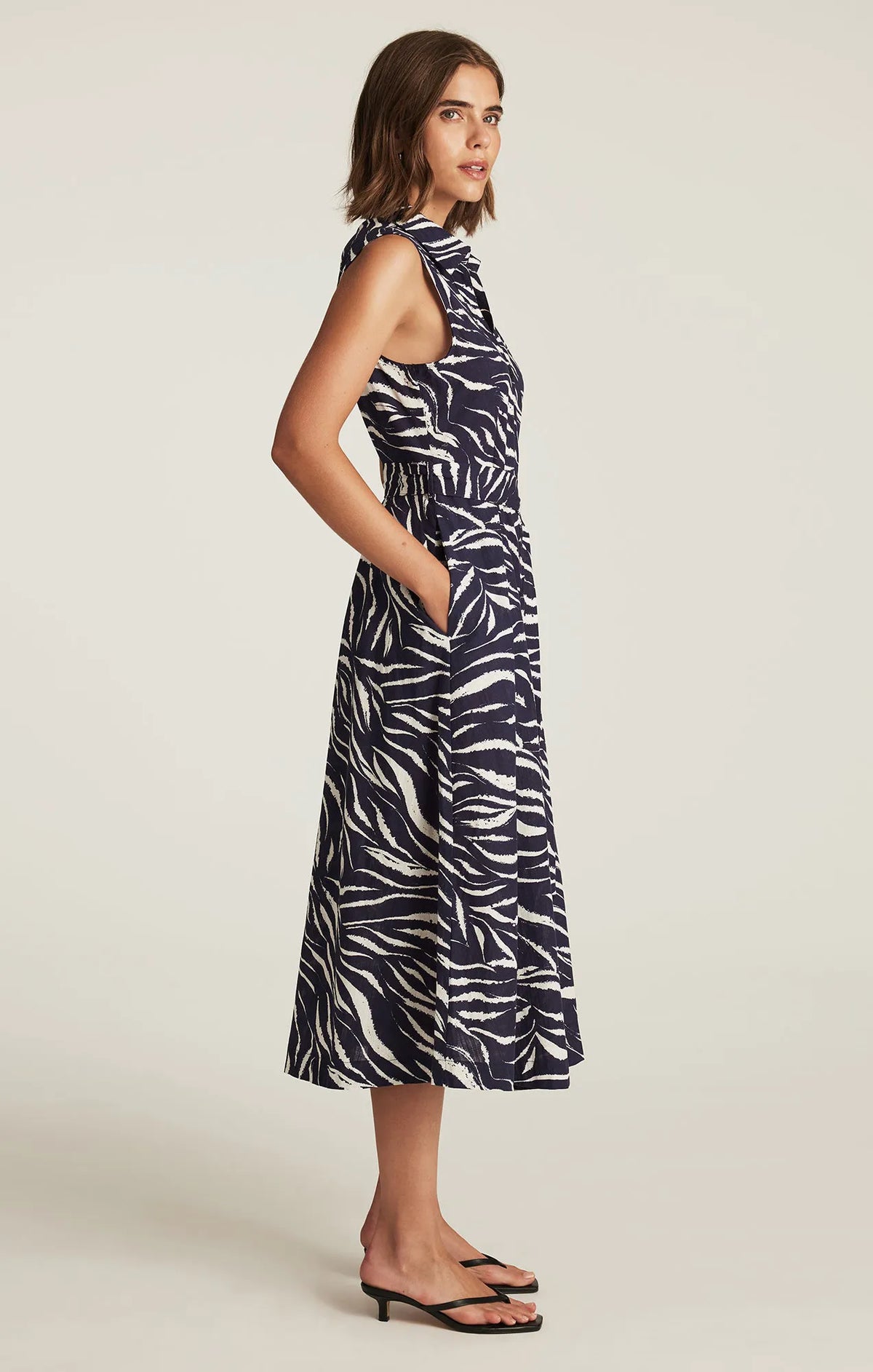 DARK NAVY ZEBRA PRINT